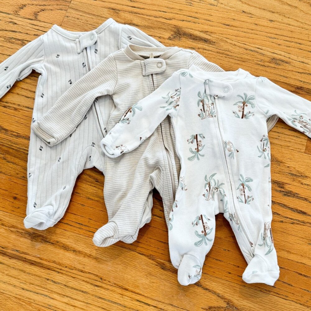3-Piece Set of Neutral Carter's 2-Way Footed Sleepers (Preemie)